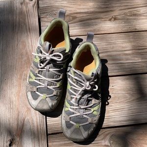 Merrell Siren Sport Hiking Shoes (size 6; grey)